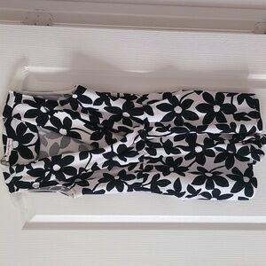 Altar'd State Romper Black/White Floral Sleeveless Women Sz M